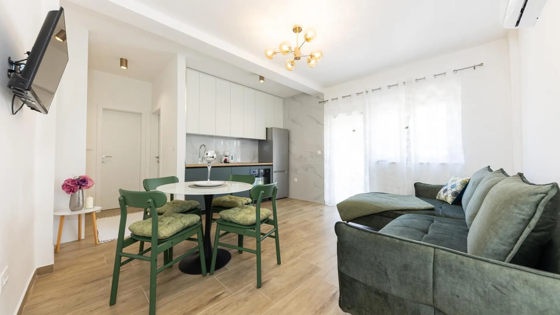 House Niko T With 6 Apartments Σπλιτ Κροατία